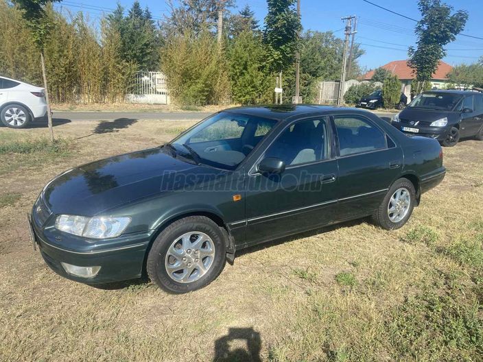 TOYOTA CAMRY 2.2 GL (Automata)