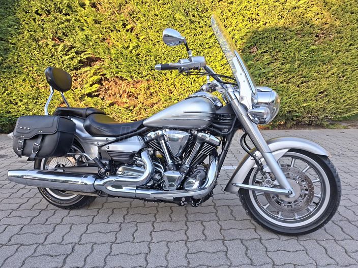YAMAHA XV 1900 A MIDNIGHT STAR