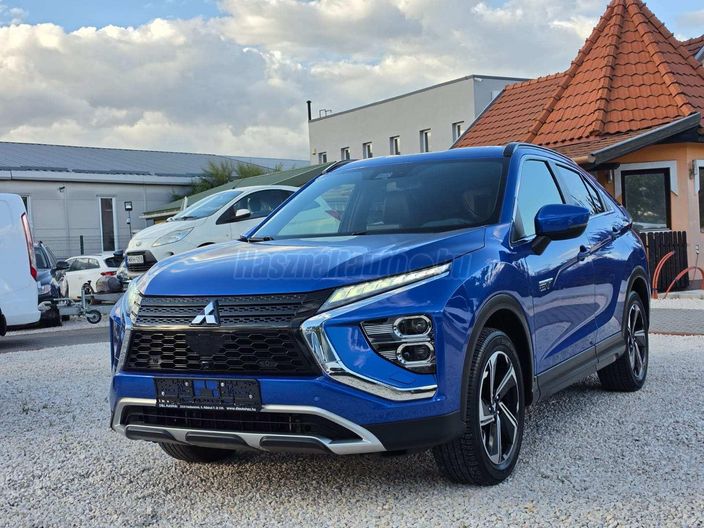 MITSUBISHI ECLIPSE CROSS 2.4 PHEV Invite 4WD CVT