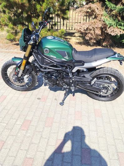 BENELLI LEONCINO 800