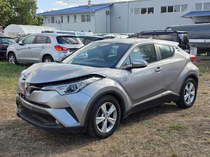 TOYOTA C-HR 1.8 Hybrid Dynamic Comfort e-CVT