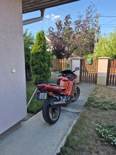 HONDA CBR 600 F2