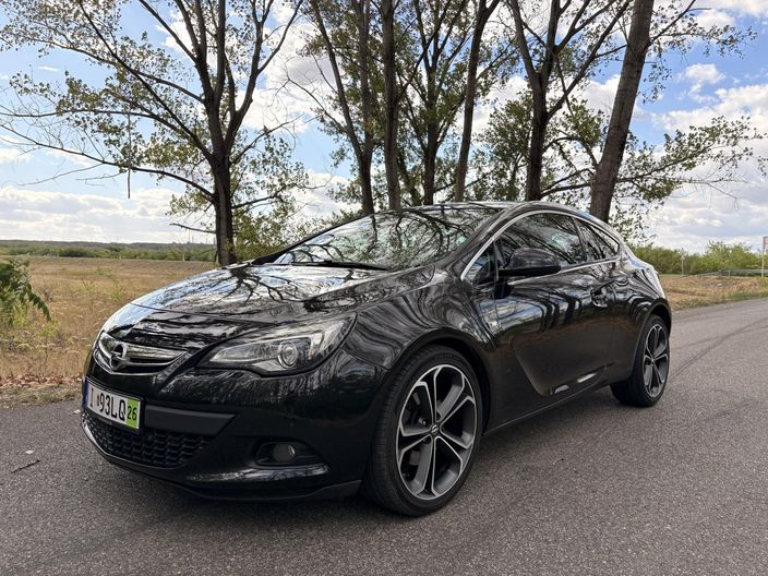 OPEL ASTRA J GTC 2.0 CDTI Start-Stop