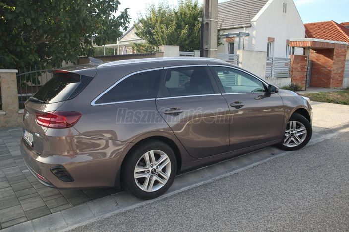 KIA CEE'D Ceed SW 1.0 T-GDI Gold