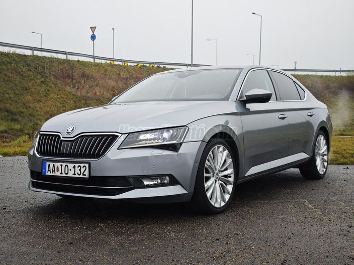 SKODA SUPERB 2.0 TDI SCR Style 4x4 DSG