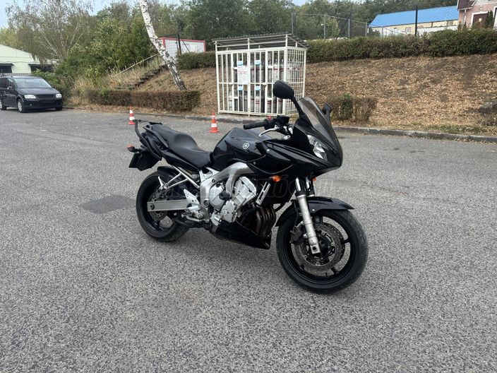 YAMAHA FZ6-S (FAZER)