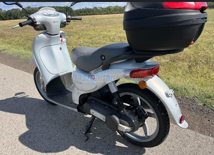 APRILIA SCARABEO 50