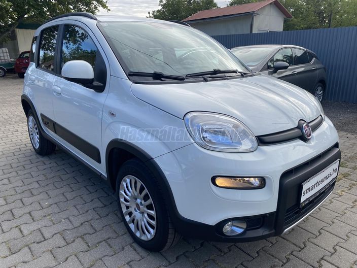 FIAT PANDA 1.3 Mjet Cross 4x4 S&S [5 személy]