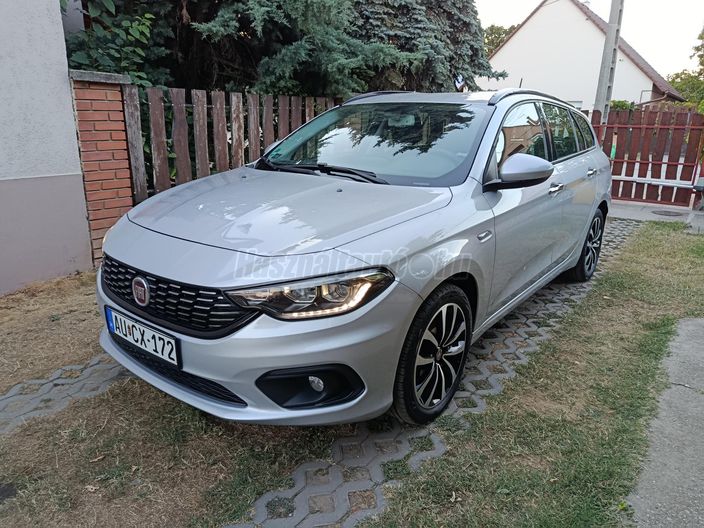 FIAT TIPO 1.4 T-Jet Lounge