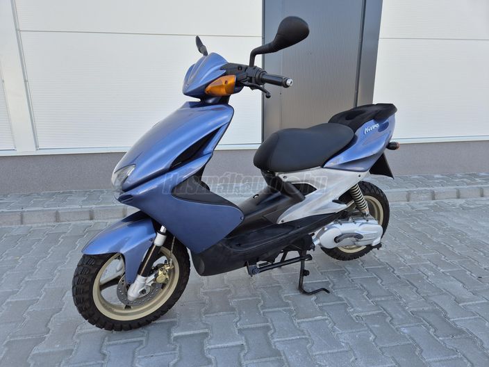 YAMAHA AEROX 100