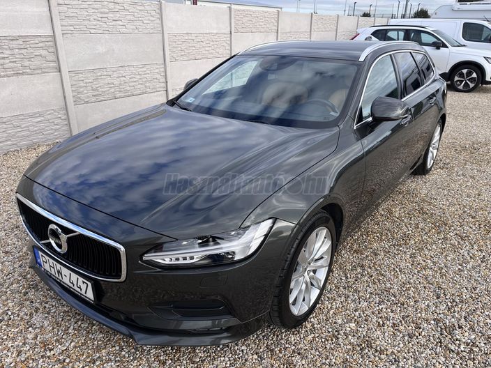 VOLVO V90 2.0 D [D3] Momentum AWD Geartronic