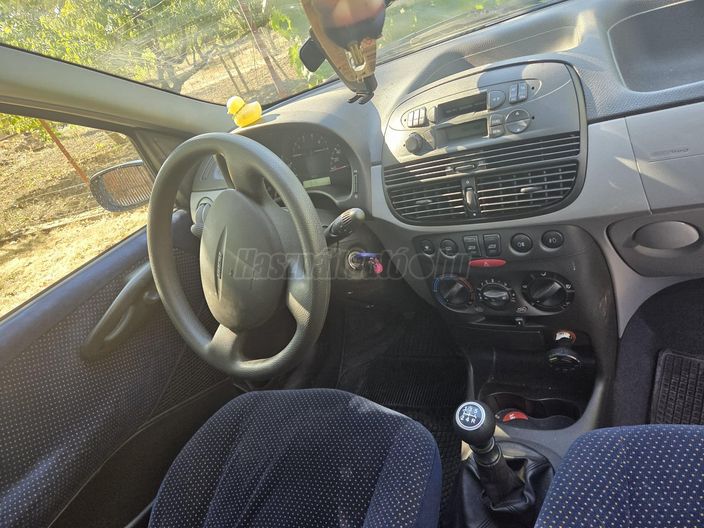 FIAT PUNTO 1.2 16V HLX