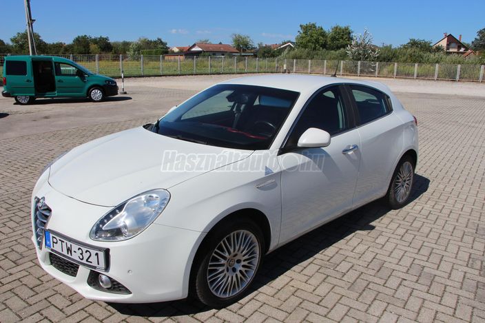 ALFA ROMEO GIULIETTA 2.0 JTDM-2 Distinctive