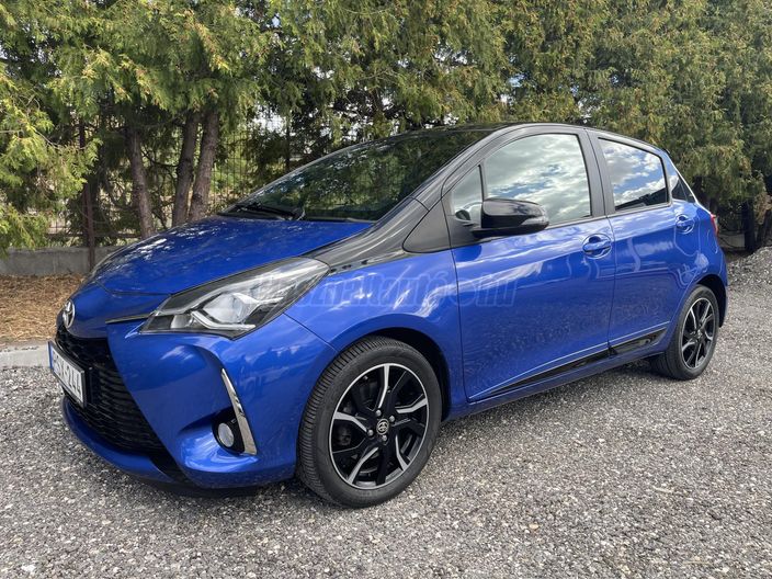 TOYOTA YARIS 1.5 Dual VVT-iE Selection Smart Blue
