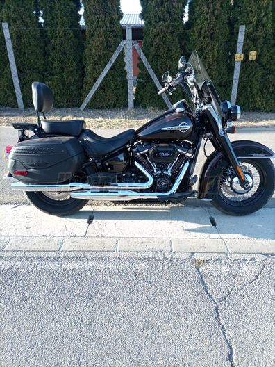 HARLEY-DAVIDSON HERITAGE SOFTAIL CLASSIC