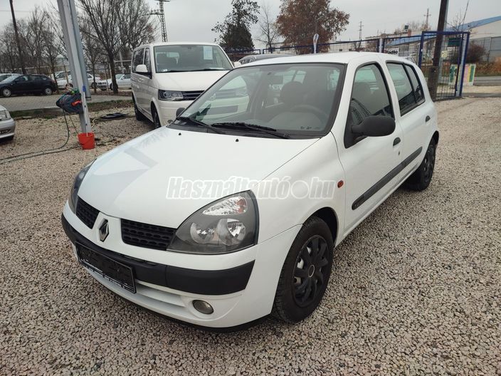 RENAULT CLIO 1.4 16V Privilege