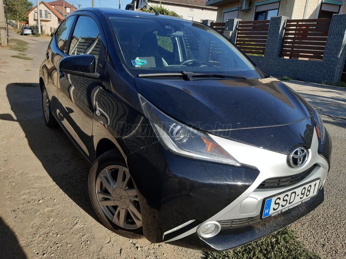 TOYOTA AYGO 1.0 x-clusiv II