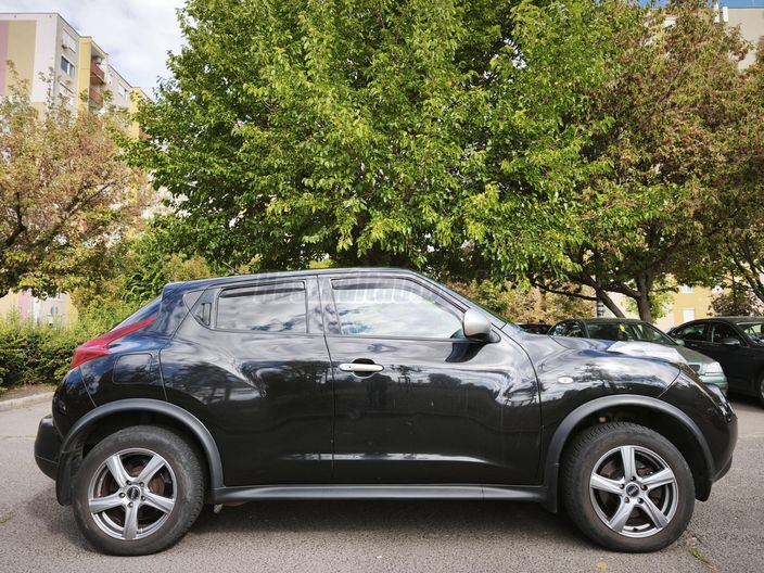 NISSAN JUKE 1.6 DIG-T Tekna 4WD CVT