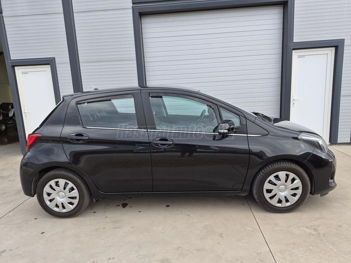 TOYOTA YARIS 1.4 D-4D Live Plus