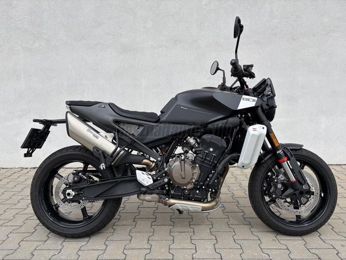 HUSQVARNA SVARTPILEN 801