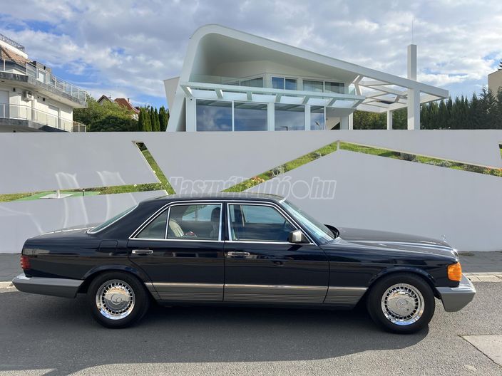 MERCEDES-BENZ W 126