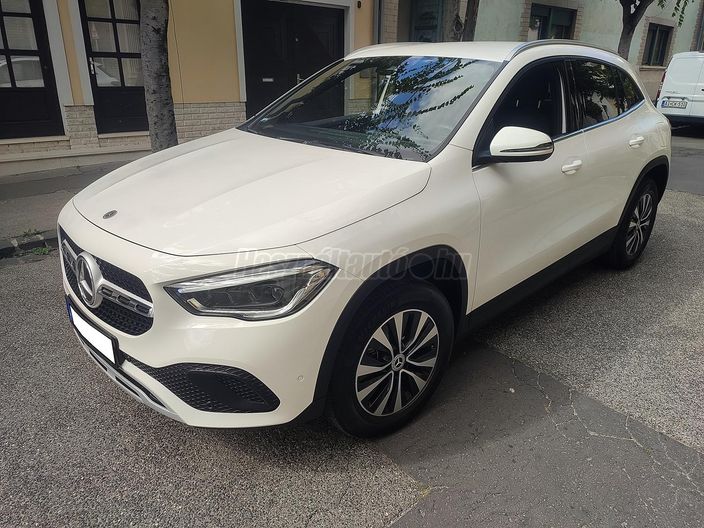 MERCEDES-BENZ GLA 200 d Progressive Line 8G-DCT