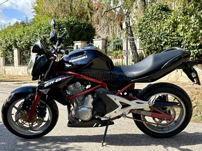 KAWASAKI ER-6N