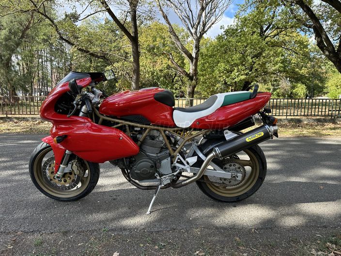 DUCATI 750 SS
