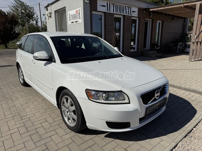 VOLVO V50 1.6 D [D2] Kinetic