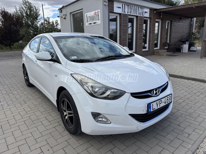 HYUNDAI ELANTRA 1.6i Comfort