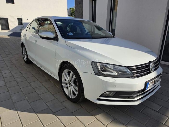 VOLKSWAGEN JETTA 2.0 TDI BMT Highline DSG