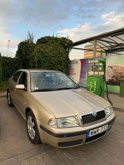 SKODA OCTAVIA 1.4 Tour