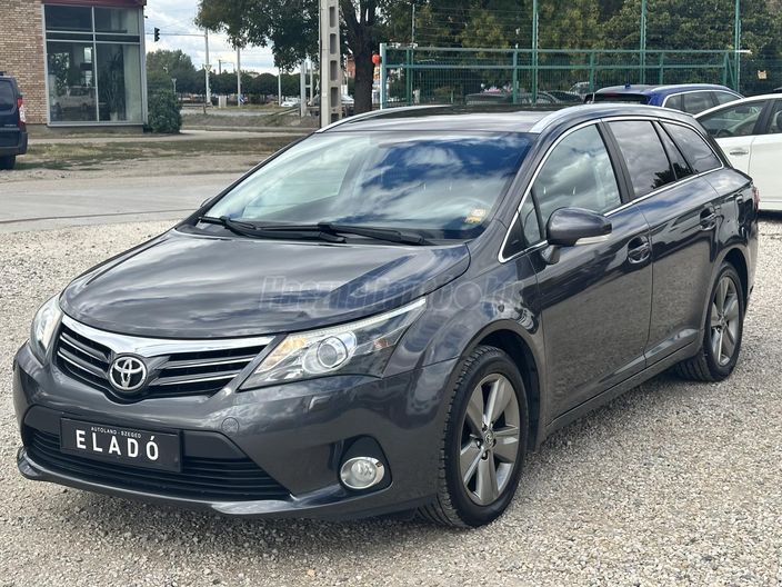 TOYOTA AVENSIS Wagon 2.0 D-4D Executive