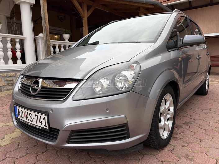 OPEL ZAFIRA 1.9 DTI Cosmo (Automata)