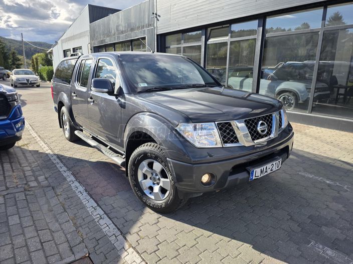 NISSAN NAVARA 4WD Double 2.5D LE