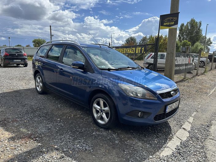 FORD FOCUS 1.8 FFV Titanium
