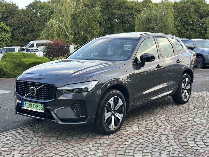 VOLVO XC60 2.0 [T6] Plus Dark AWD Geartronic