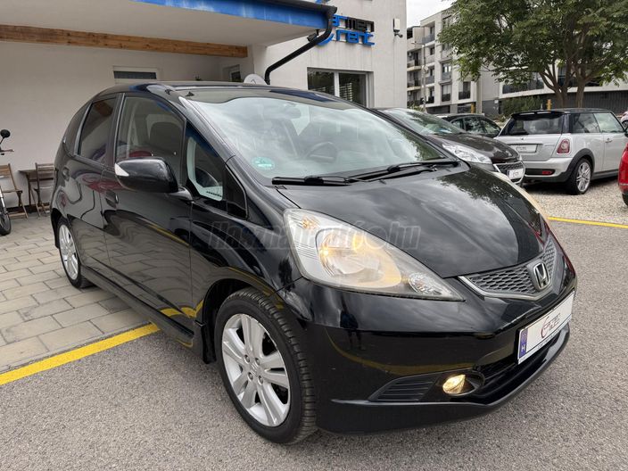 HONDA JAZZ 1.4 S