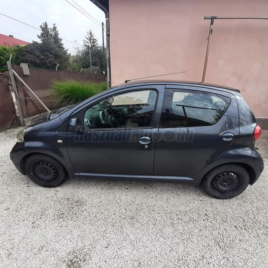 TOYOTA AYGO 1.0 AC