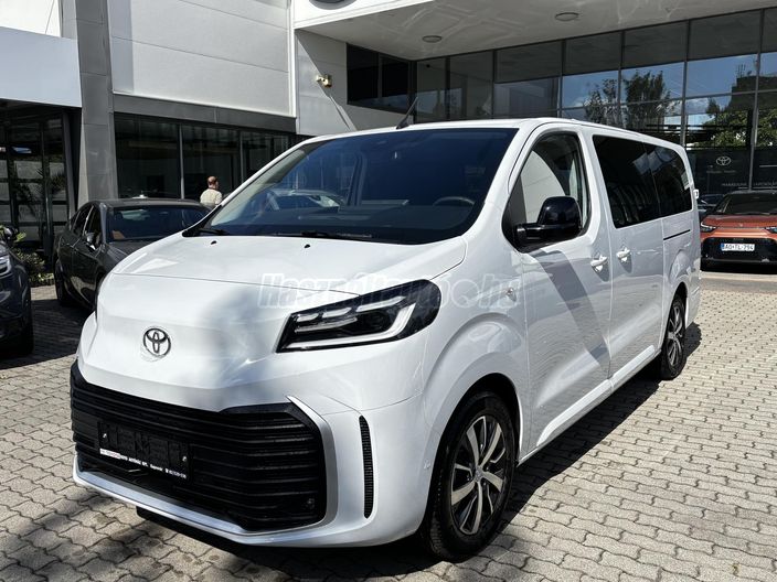 TOYOTA PROACE 2.0 D-4D Business Comfort - L2H1 (Automata) (9 személyes )