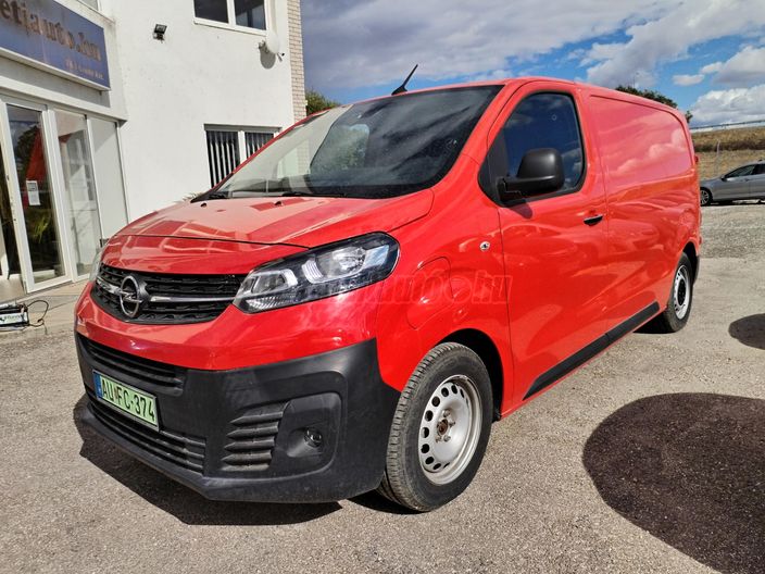 OPEL VIVARO Vivaro-e Cargo Edition M 75 kWh (Automata) (3 személyes )