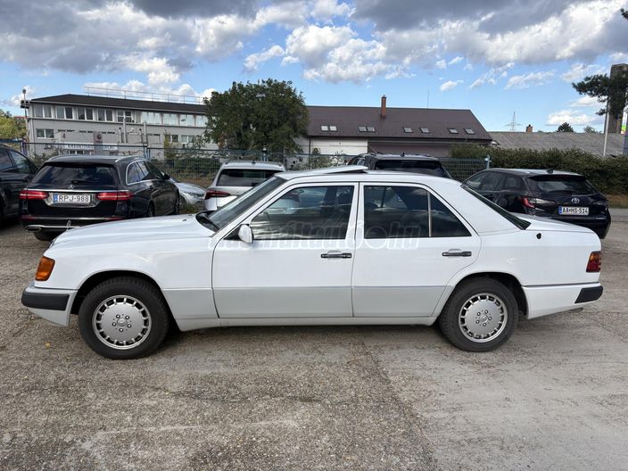 MERCEDES-BENZ W 124