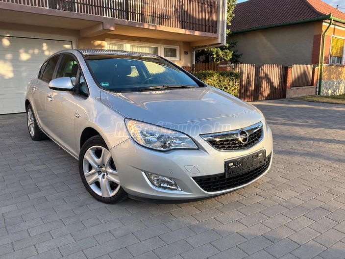 OPEL ASTRA J 1.4 T Enjoy