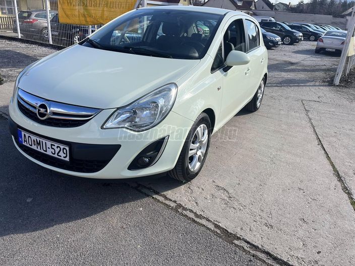 OPEL CORSA D 1.2 Cosmo
