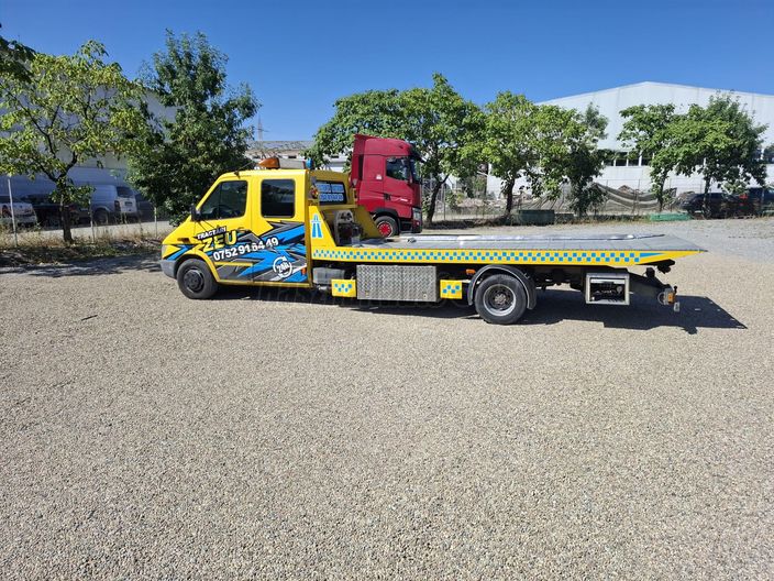 MERCEDES-BENZ SPRINTER