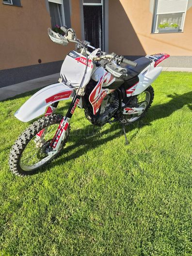 YAMAHA YZ 400 F