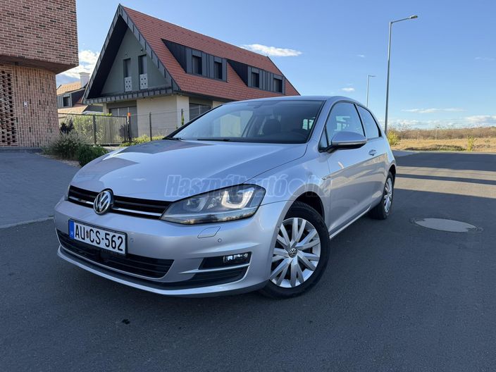 VOLKSWAGEN GOLF VII 1.2 TSI BMT Trendline DSG
