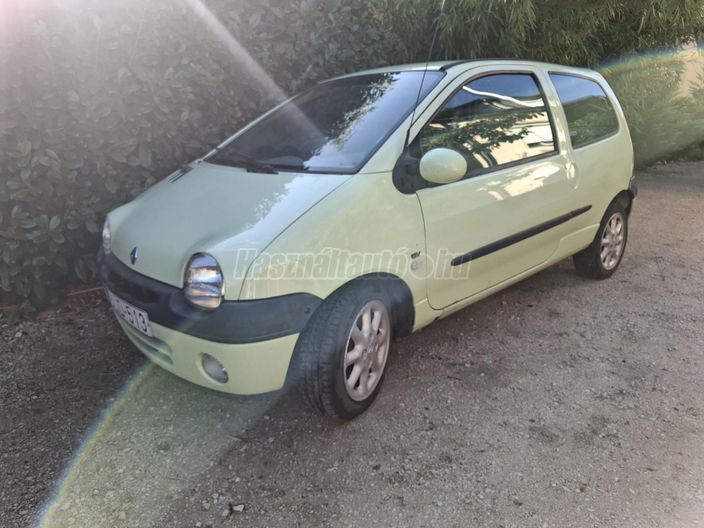 RENAULT TWINGO 1.2 16V Season
