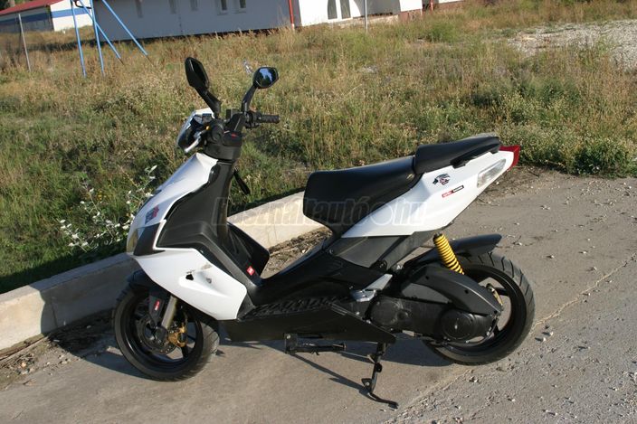 APRILIA SR 50