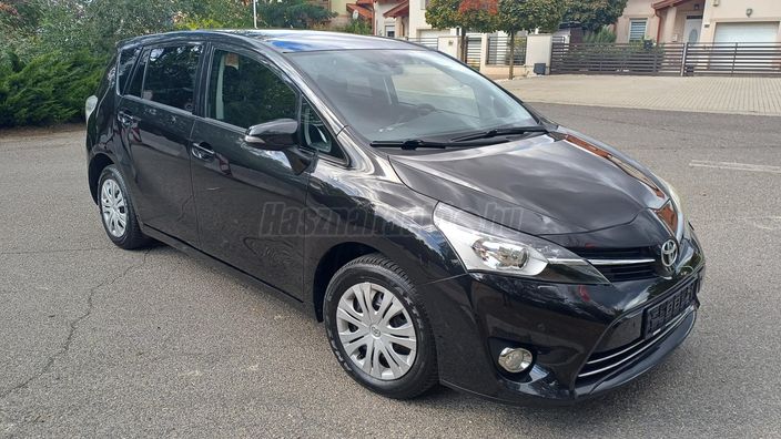 TOYOTA VERSO 1.8 Executive Skyview